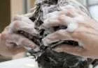 الطريقة الصحيحة لغسل الشعر