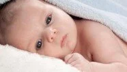 علامات أبو صفار عند الرضع