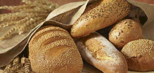 مقالة أضرار وفوائد الخبز
